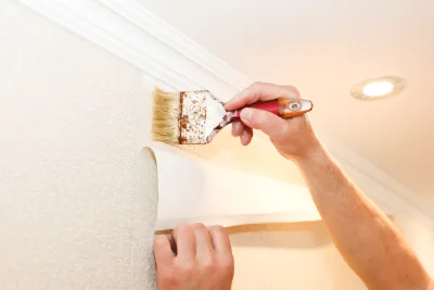 Pose de papier peint à Azay-le-Rideau — revêtements muraux et toiles de verre